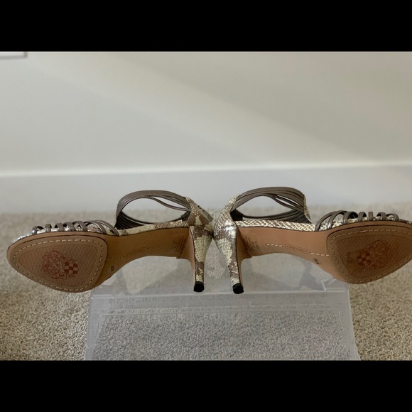 Vince Camuto Heels - Picture 8 of 16